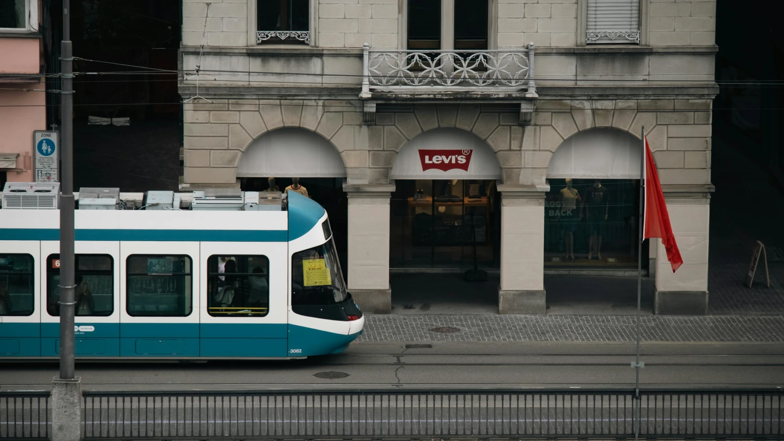 Zurich neighborhoods and local scenery for car hire day trips