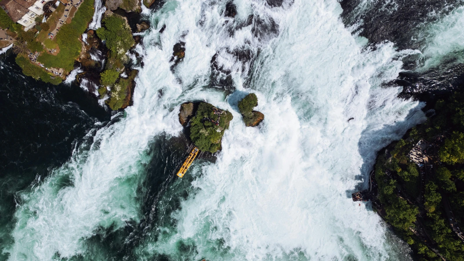 practical tips for driving to Rhine Falls from Zurich rental car